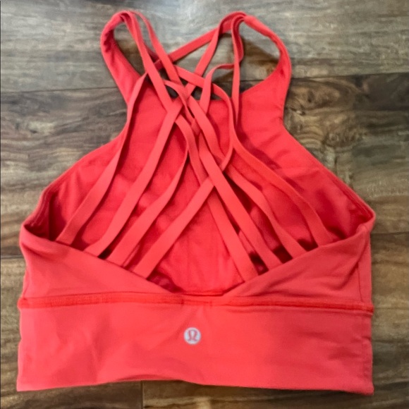 High neck lululemon sports bra - Picture 2 of 3